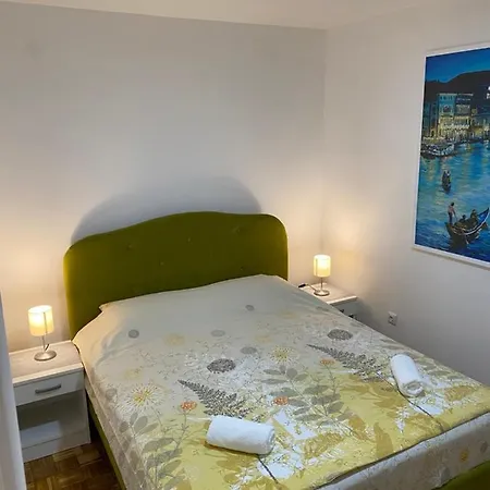 M Apartment *